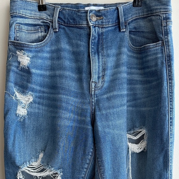 Studio Blue Distressed Light-Medium Wash Blue Jeans, Size 31 - Picture 2 of 16